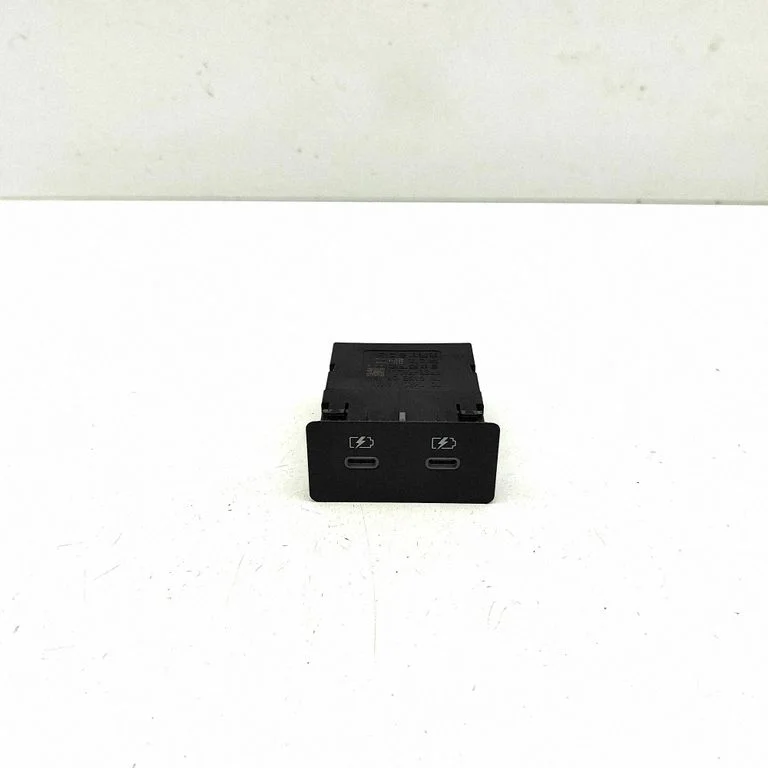 USB ligzda 253317HA0A