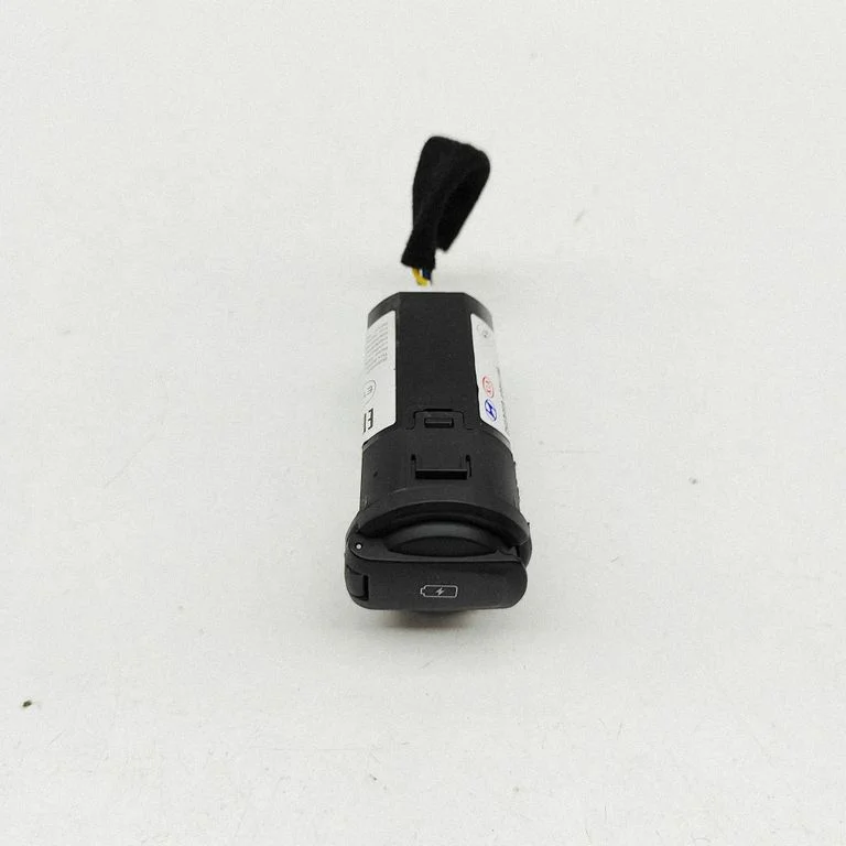 USB-pesa 96125D4000 – KIA Optima (2015-2020)