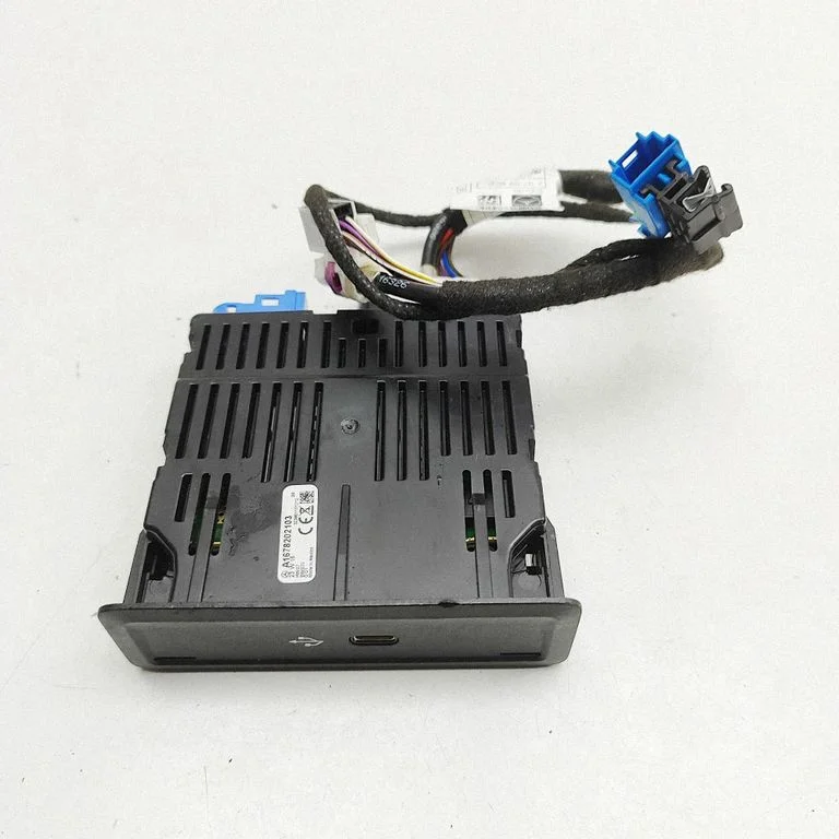 USB ligzda A1678202103