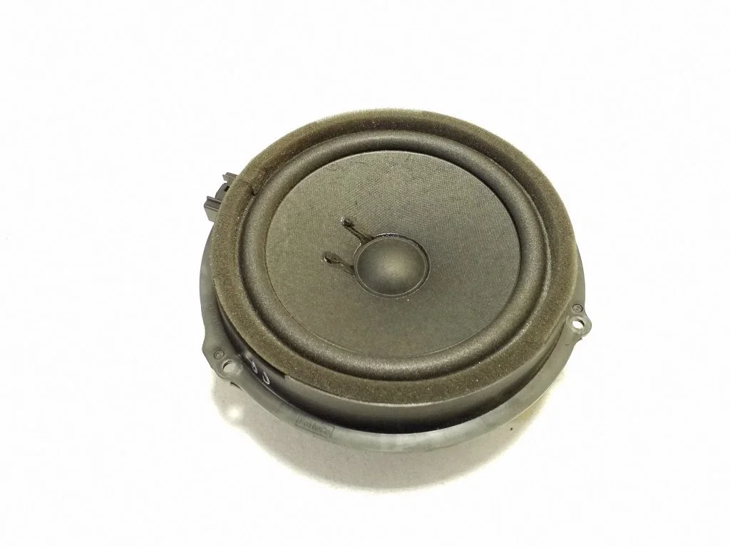 Esiukse kõlar(id) AA6T18808AA