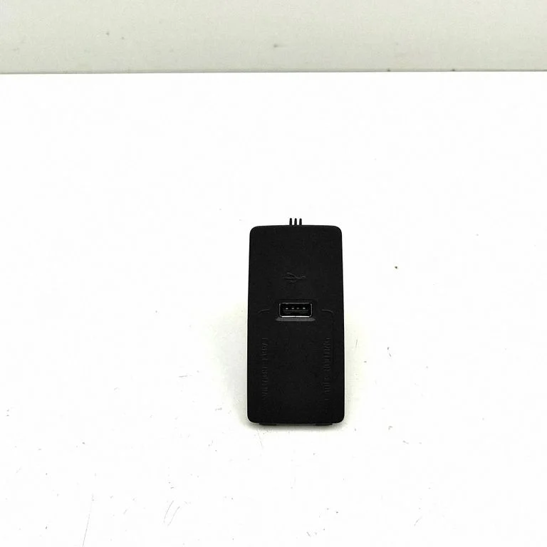 USB ligzda 31438295