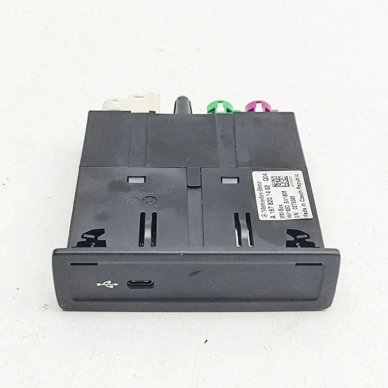 USB ligzda A1678201402