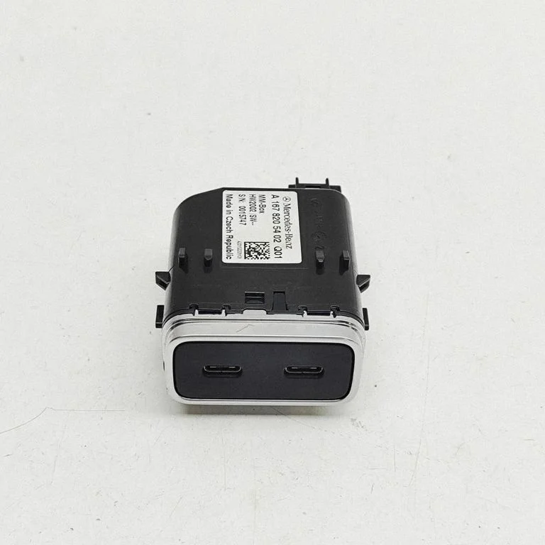 USB ligzda A1678205402