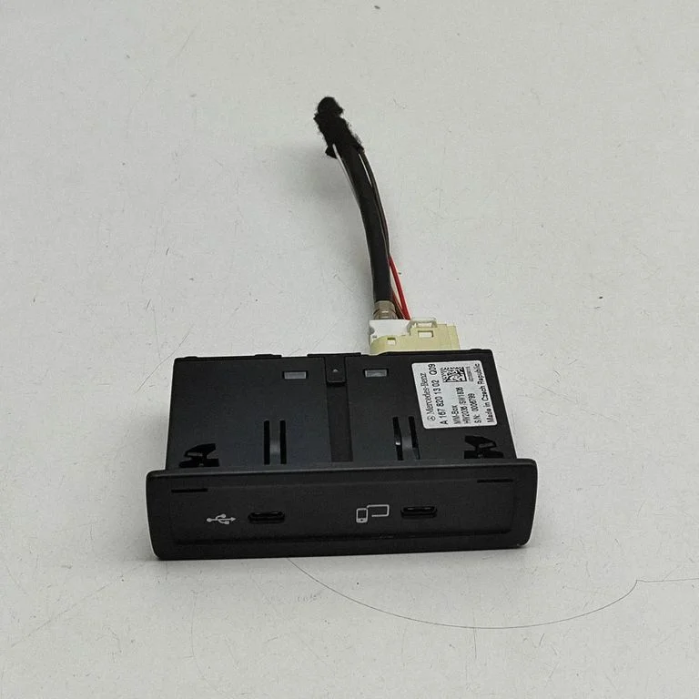 USB-pesa A1678201302