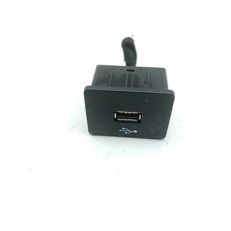 USB-pesa HS7T14G332AB