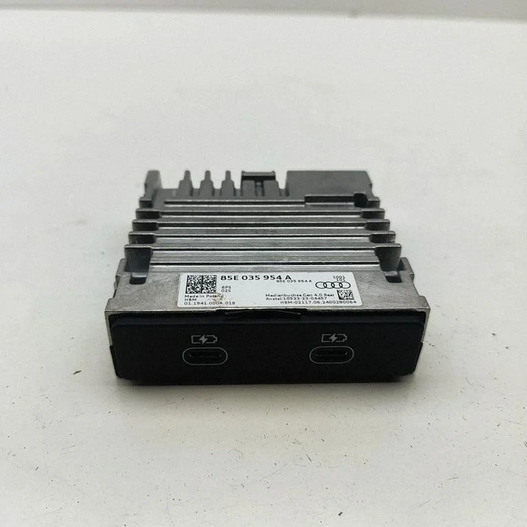 USB socket connector 85E035954A – Audi Q6 e-tron (2024-)