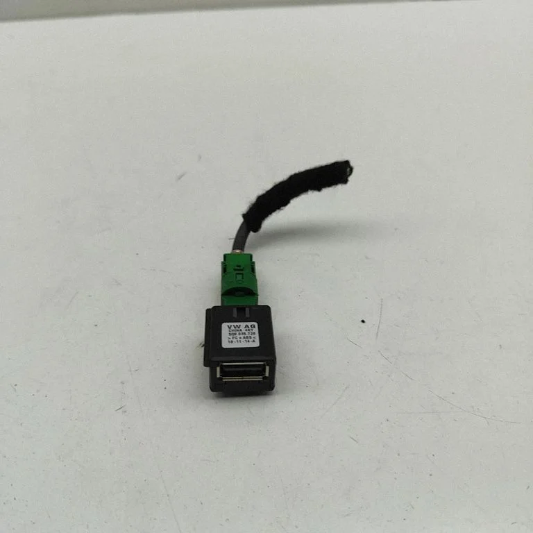 USB ligzda 5Q0035726
