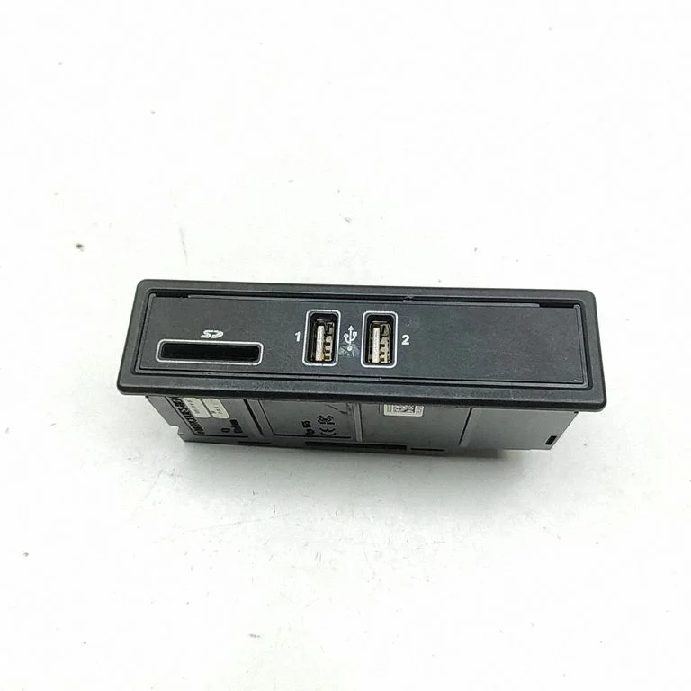 Gniazdo USB A2058200226