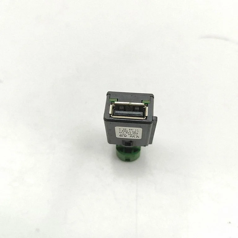 USB ligzda 5Q0035726