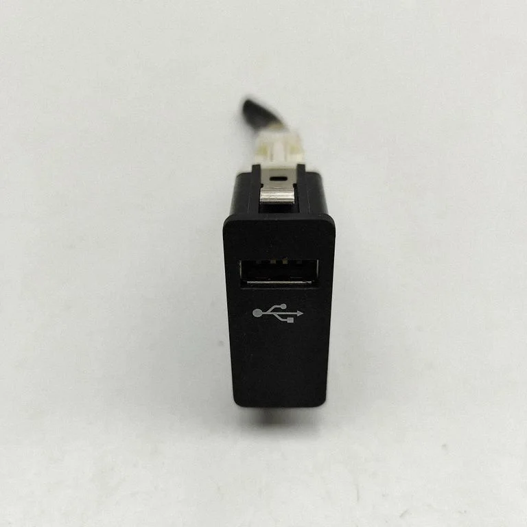Gniazdo USB – BMW X1 F48 F49 (2015-2022)