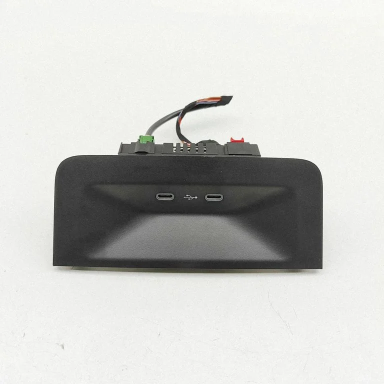 USB ligzda – Skoda Elroq (2024-)