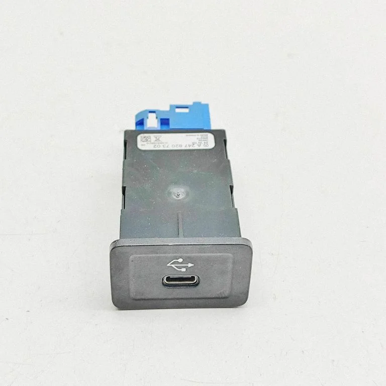 USB ligzda A2478207302