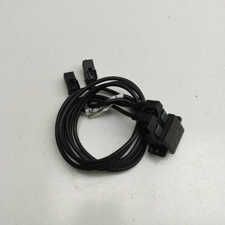 Gniazdo USB 100481501B