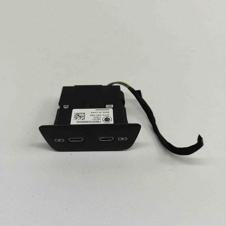 USB socket connector FM2970300004C – Fisker Ocean (2022-2024)