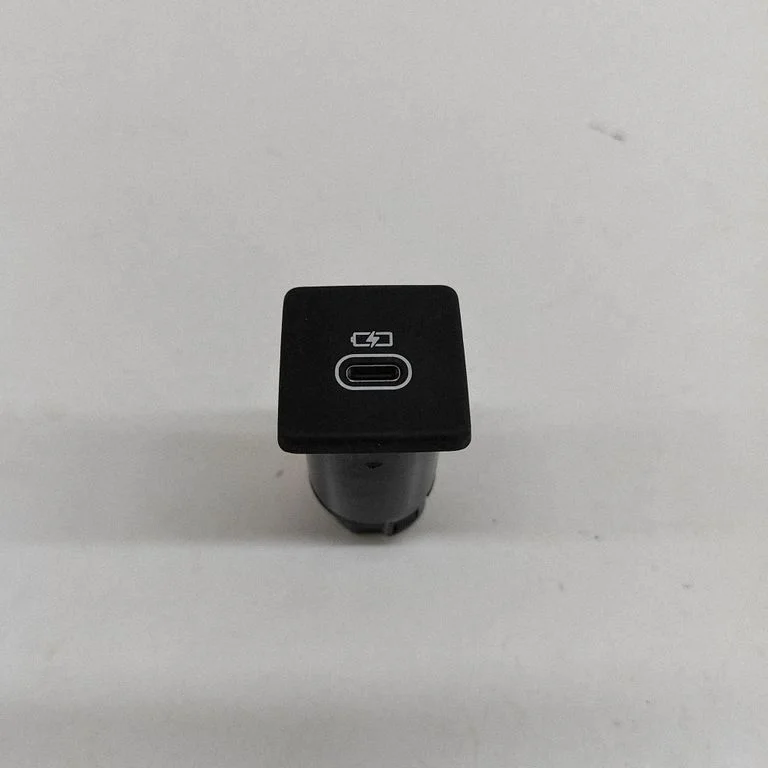 USB-pesa – Land Rover Range Rover Sport L461 (2022-)