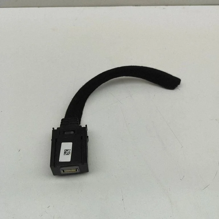 USB ligzda 96122AT000