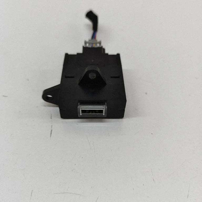 USB ligzda 1561738380