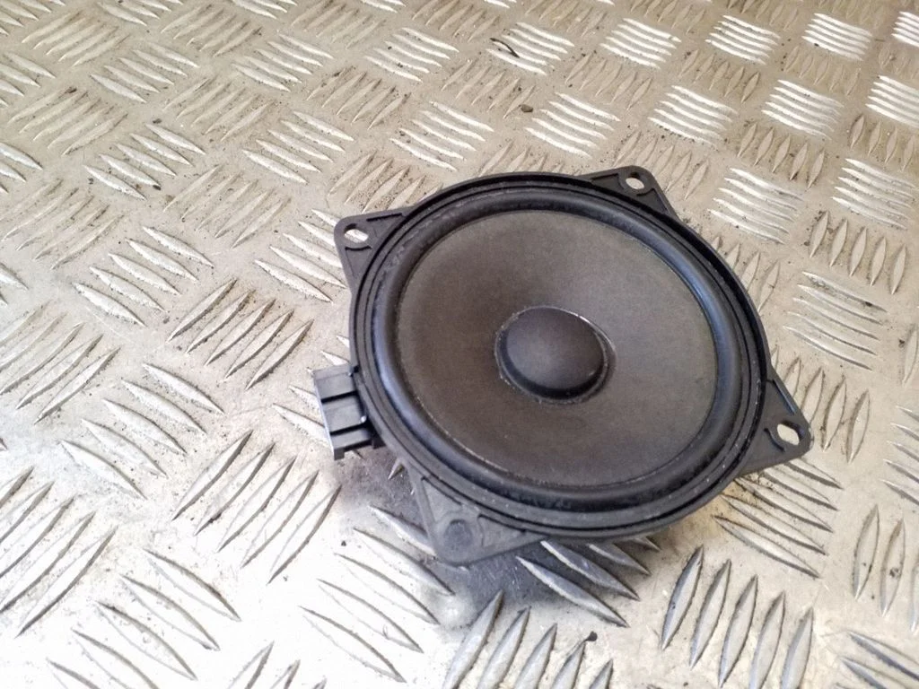 Front door speaker – Volkswagen Golf Plus (2005-2013)