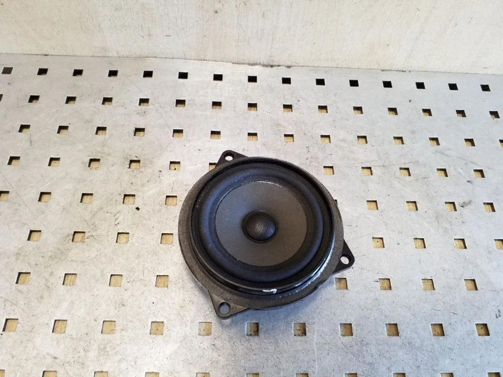 Front door speaker – BMW 5 Series F10 F11 (2009-2016)