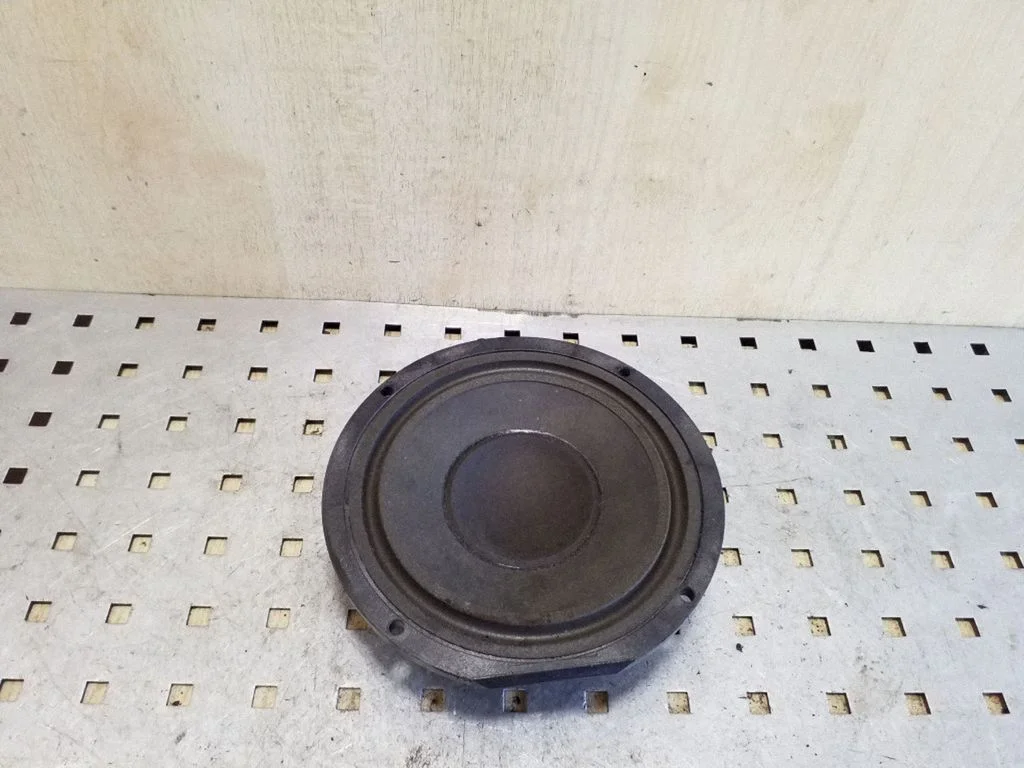 Front door speaker – Seat Alhambra (Mk1) (1996-2010)