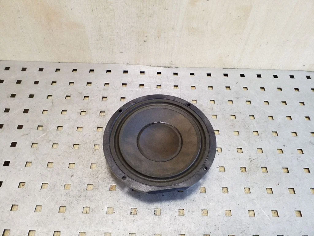 Front door speaker – Seat Alhambra (Mk1) (1996-2010)