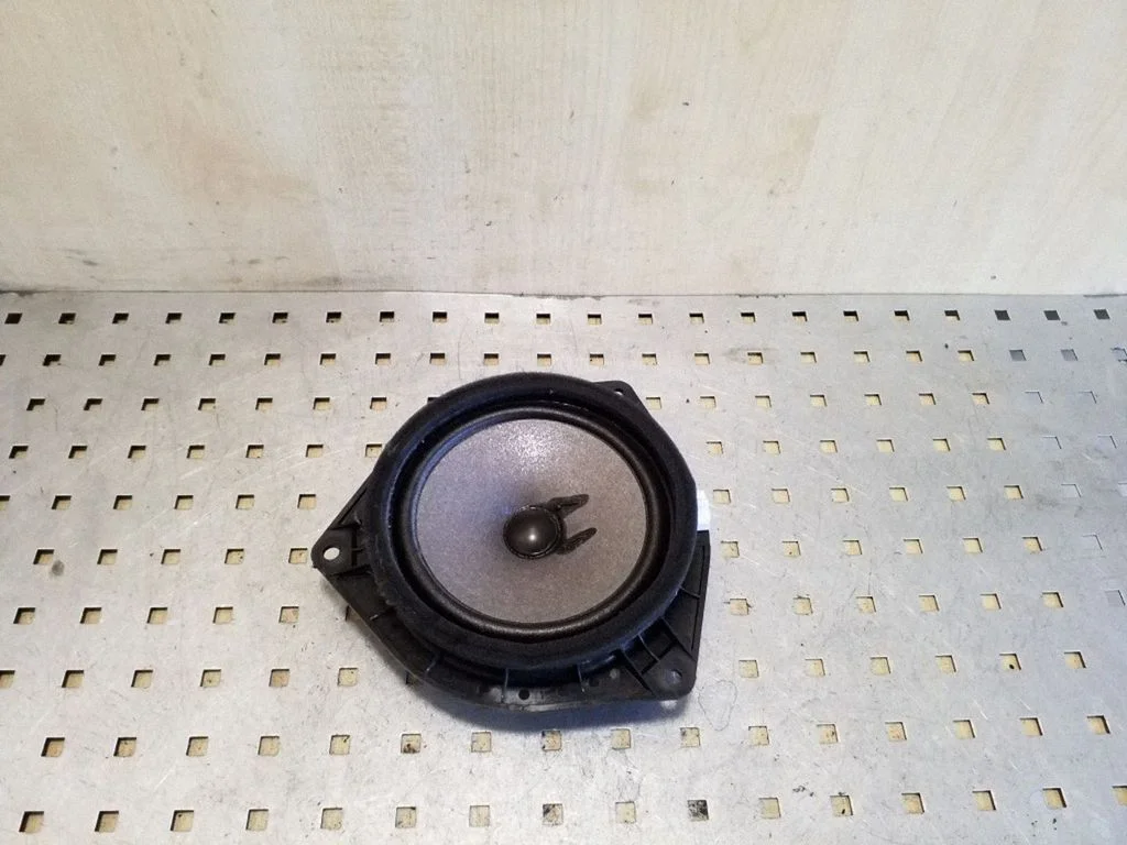 Front door speaker 861600F020