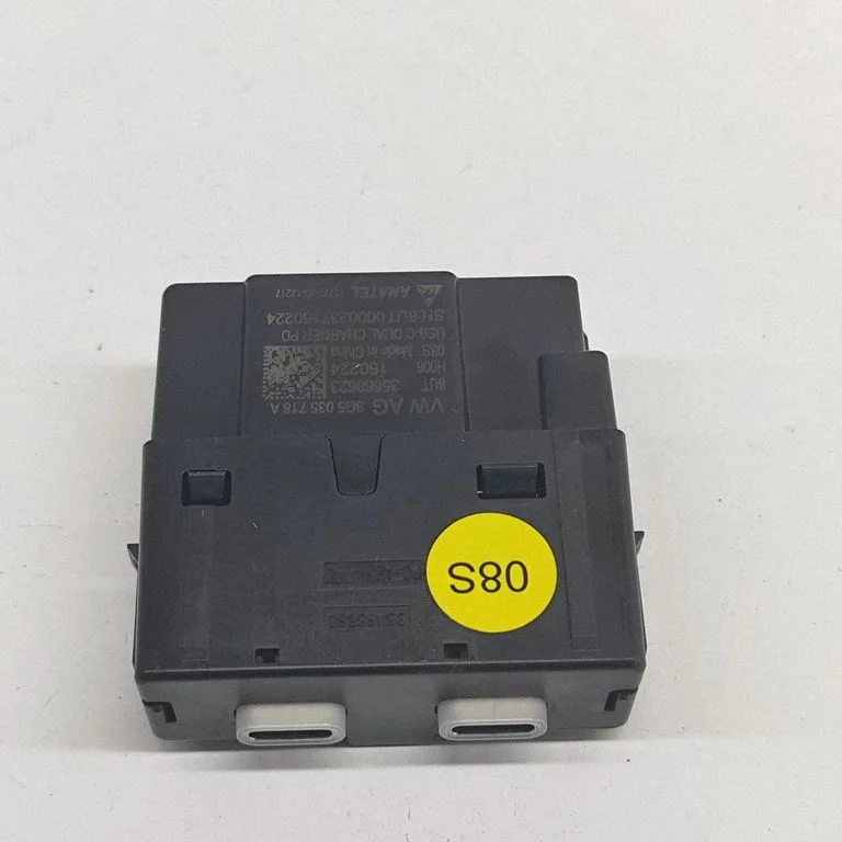 USB ligzda 3G5035718A