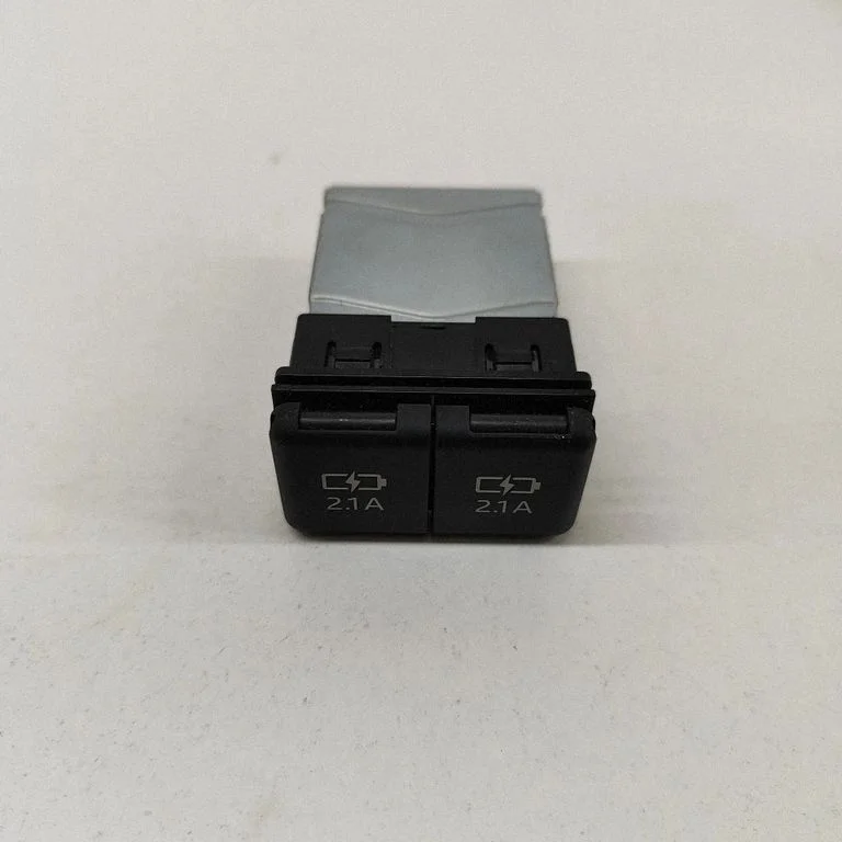 USB ligzda 8553242010