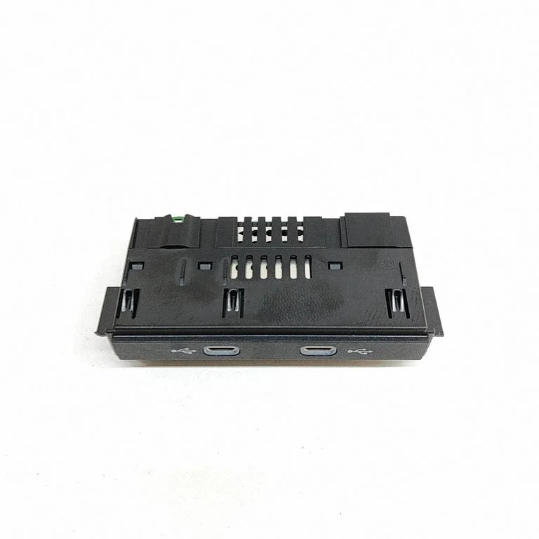 USB ligzda – Audi Q4 e-tron (2021-)