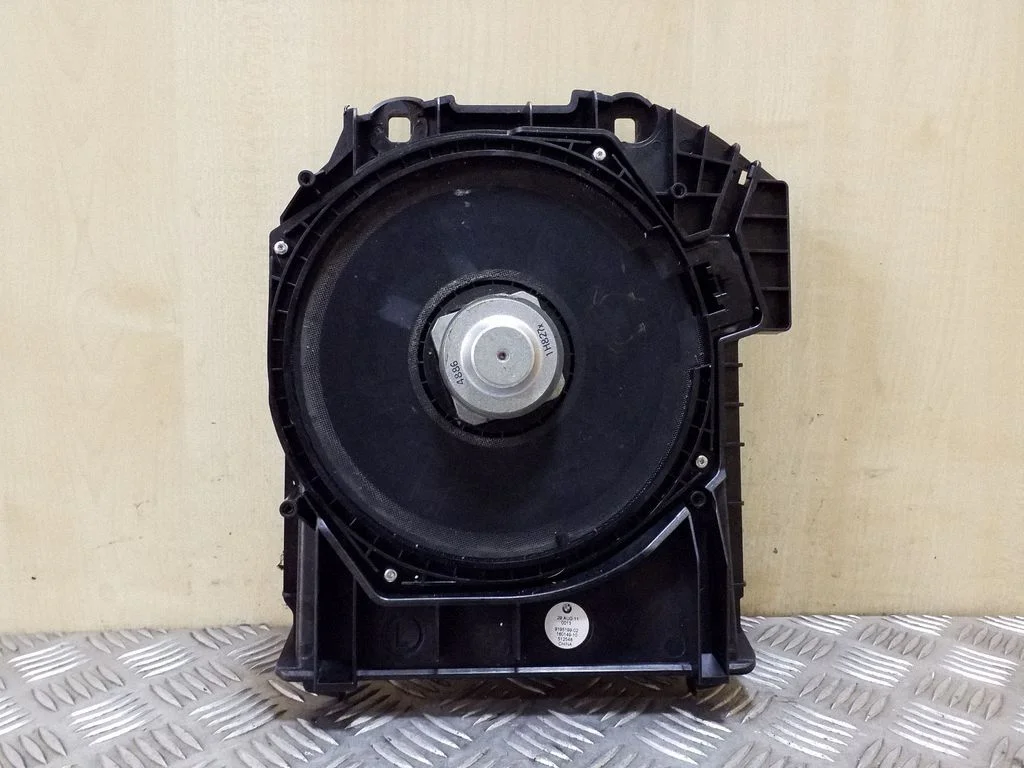 Subwoofer speaker – BMW 5 Series F10 F11 (2009-2016)