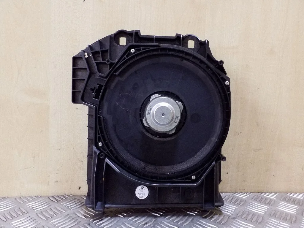 Subwoofer speaker – BMW 5 Series F10 F11 (2009-2016)