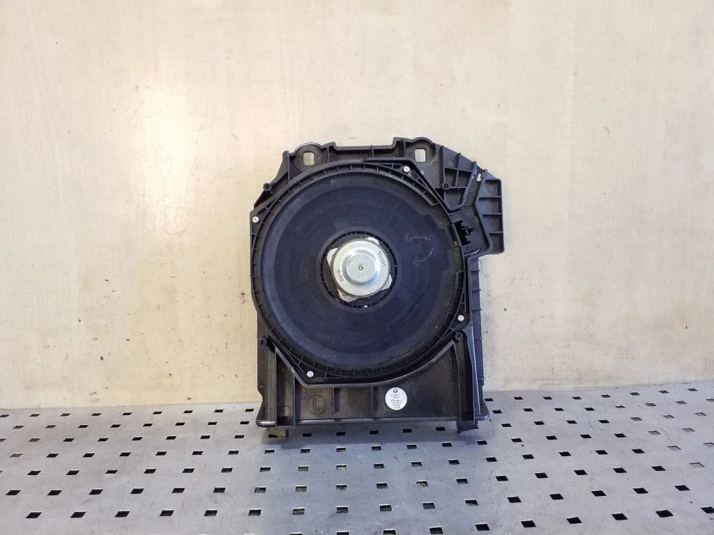 Subwoofer speaker – BMW 5 Series F10 F11 (2009-2016)