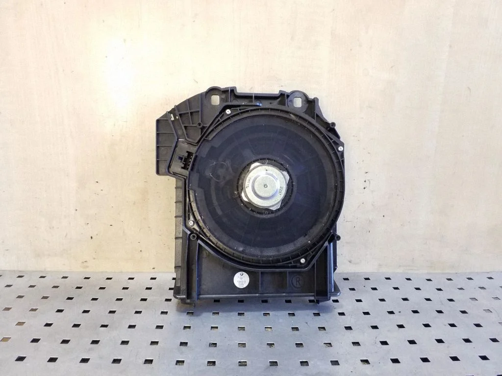 Subwoofer speaker – BMW 5 Series F10 F11 (2009-2016)