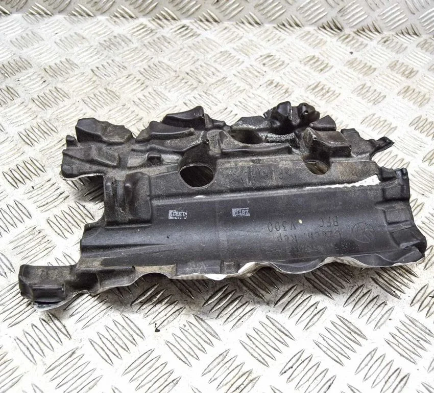 Dzinēja siltumizolācija (aizsargs pret karstumu) 05L103954B