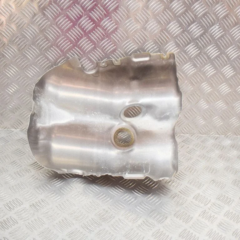 Heat shield in engine bay 7845810