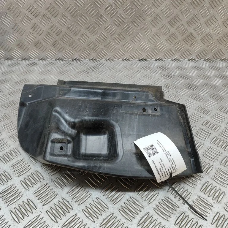 Dzinēja siltumizolācija (aizsargs pret karstumu) JK6239686BA