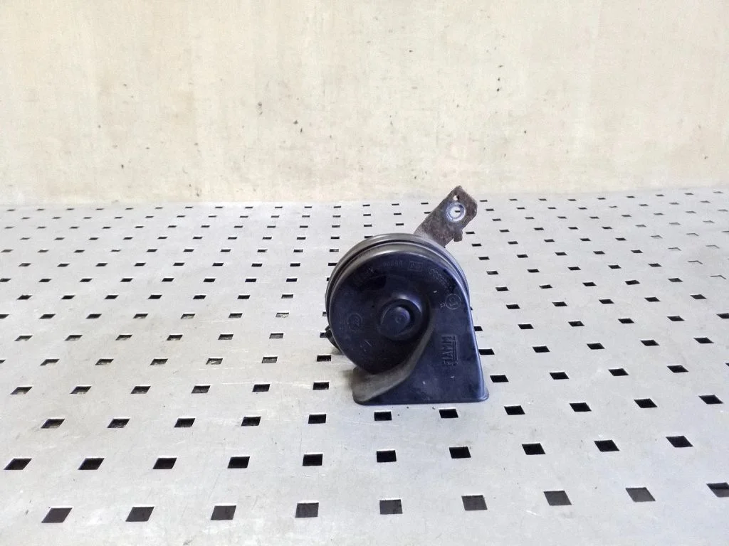 Horn signal – Volvo XC70 (2014-2016)