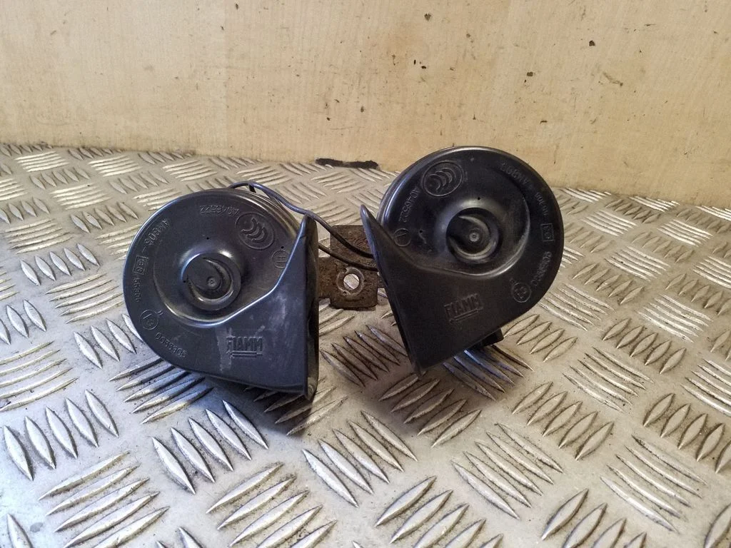 Skaņas signāls 3M5T13A803CA