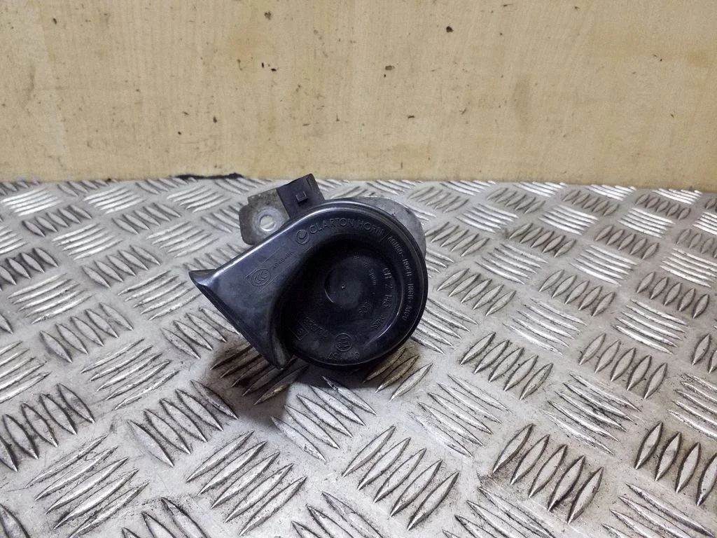 Horn signal – Volkswagen Golf Plus (2005-2013)