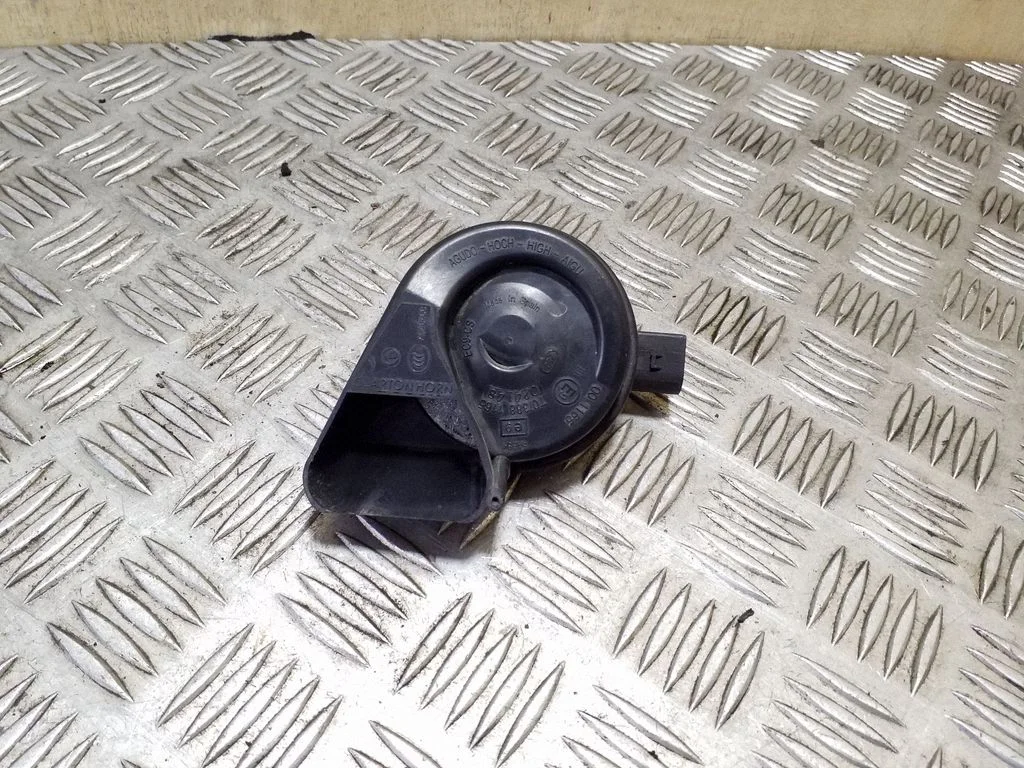 Horn signal 8T0951223