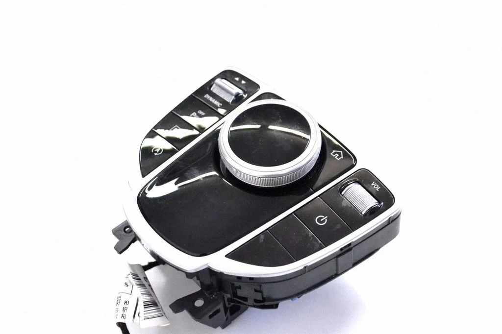 Multimediju kontrolieris – Mercedes-Benz E klase W213 (2016-)