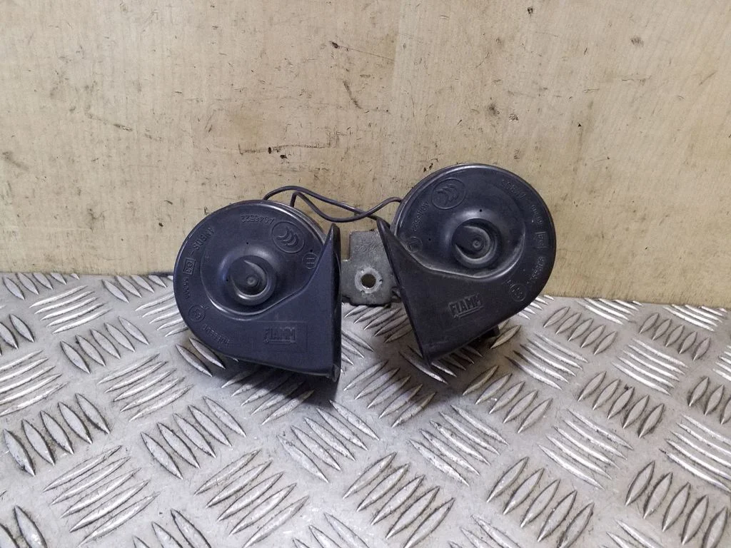 Sygnał dźwiękowy (klakson) 3M5T13A803CA