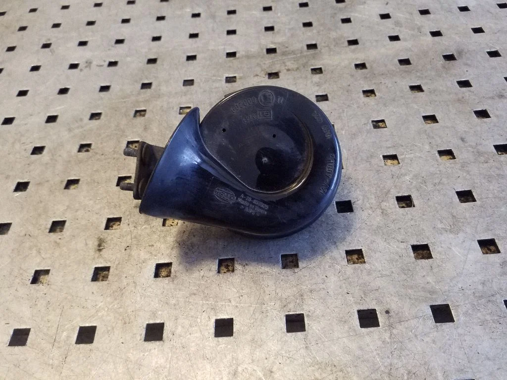 Horn signal E1000209