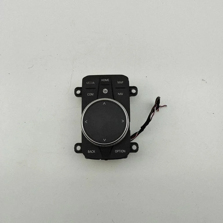 Head unit multimedia control – BMW 2 Series F44 (2019-2024)