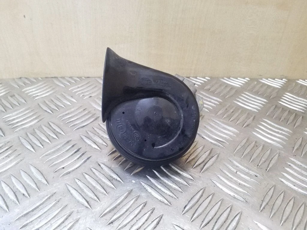 Horn signal – Volkswagen Eos (2006-2010)