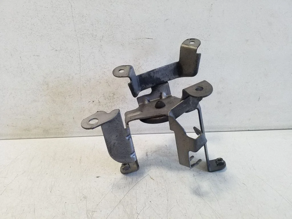 Fuel filter bracket/mount holder 7P6127224