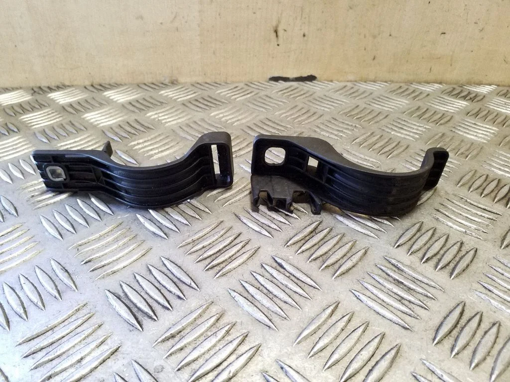 Fuel filter bracket/mount holder 70349750