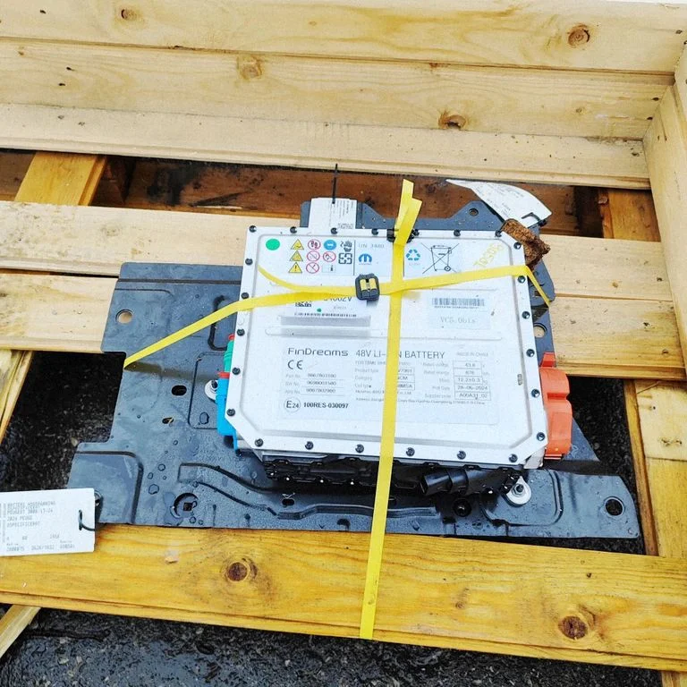 Hybrid / electric car battery – Peugeot 3008 III (2023-)