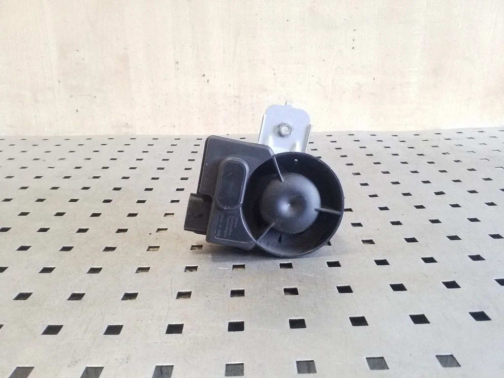 Alarm system siren – Nissan Qashqai (2010-2014)