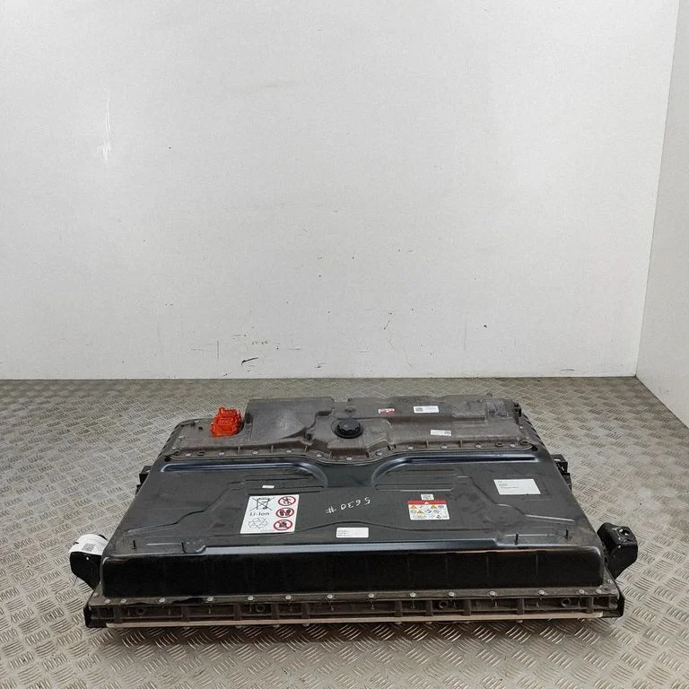 Hybrid / electric car battery 3WA915250E